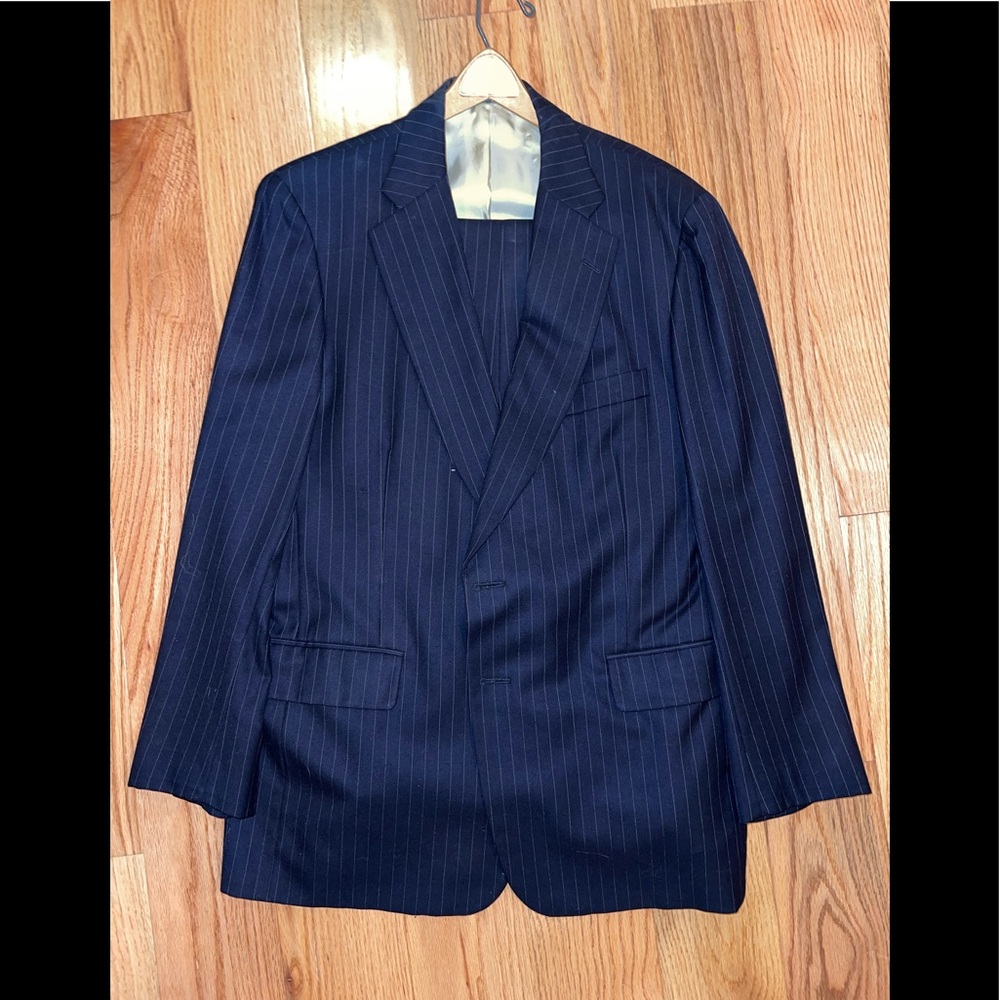 Paul Stuart Mens Striped Blue Suit (44R) 34W 32L